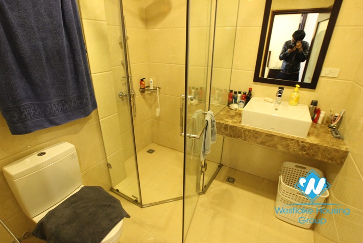 Beautiful serviced apartment for rent in Truc Bach, Ba Dinh, Ha Noi