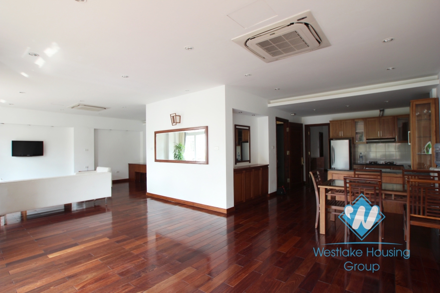 Large sized, high quality serviced apartment in Tay Ho district, Hanoi.