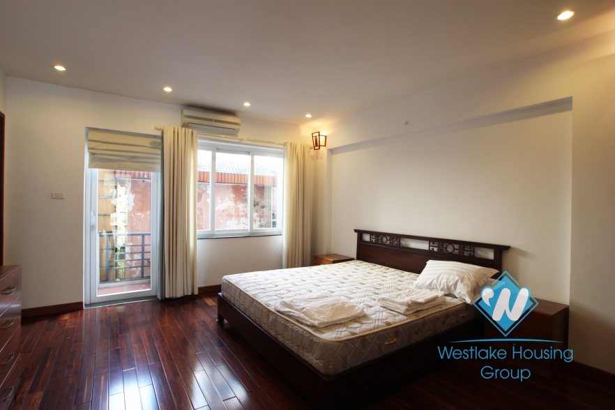 Large sized, high quality serviced apartment in Tay Ho district, Hanoi.