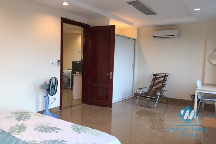 Beautiful 1 bedroom apartment for rent in Ba Dinh