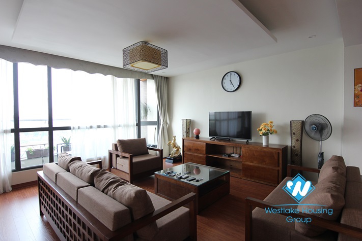 Modern duplex apartment with lakeview for rent in city centre