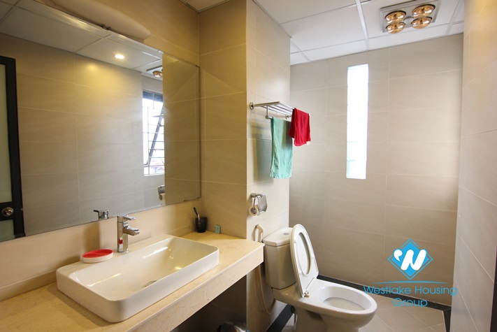 Modern duplex apartment with lakeview for rent in city centre