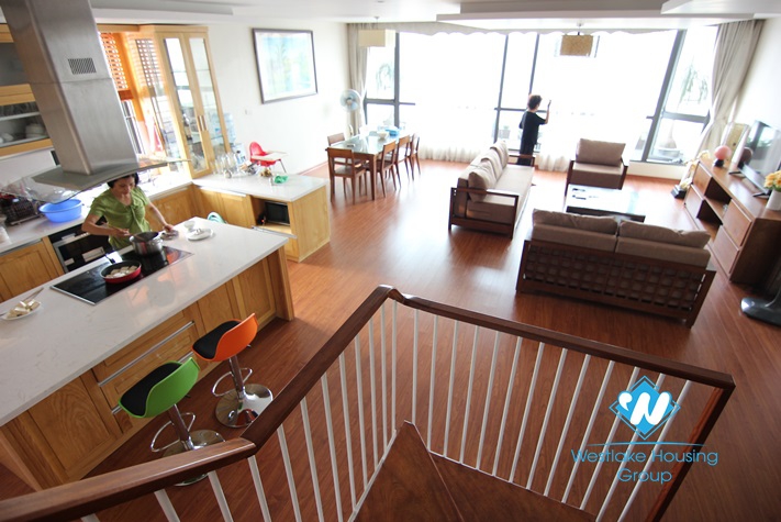 Modern duplex apartment with lakeview for rent in city centre