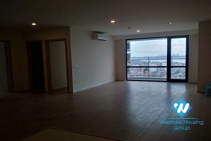 Panorama bridge view apartment