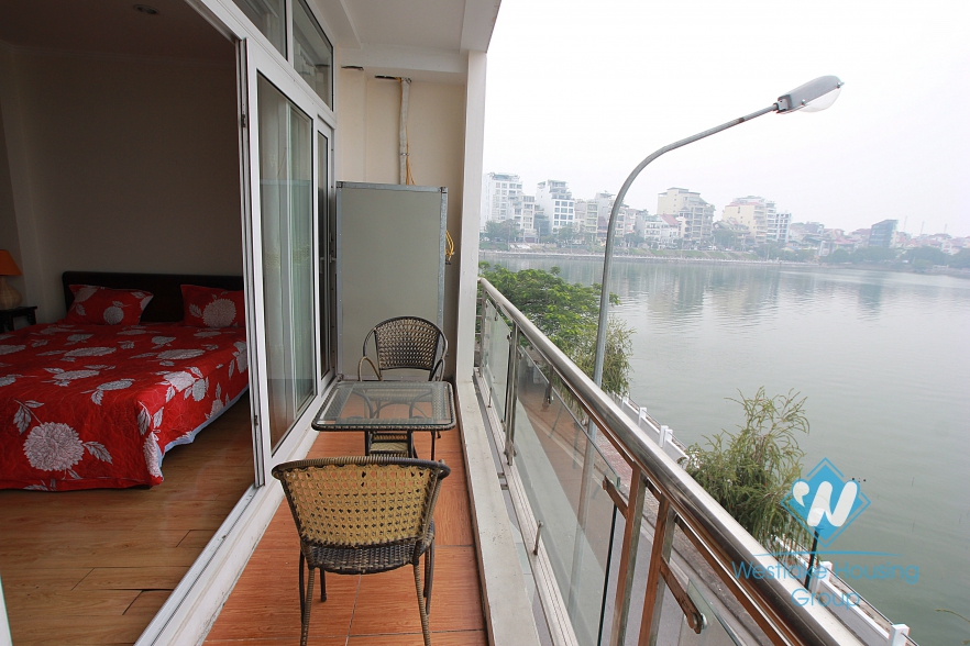 Serviced aparment for rent in Westlake area, lake view, spacious