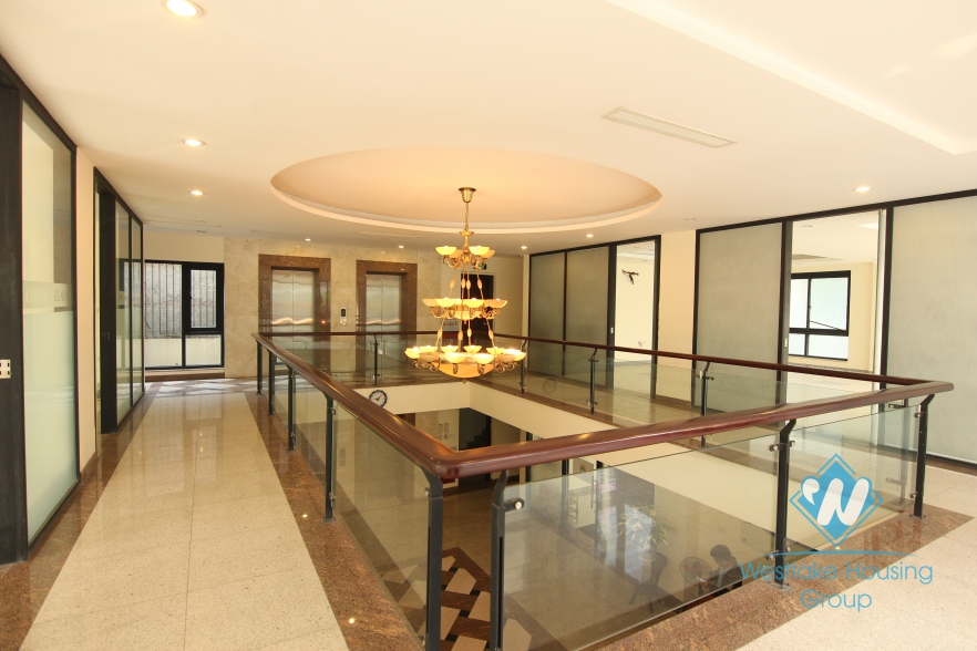 Nice and bright office for rent in Tay Ho area