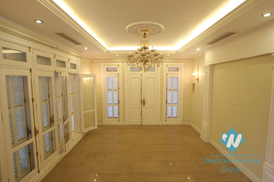 Unfurnish large size house with garden and swimming pool for rent in Ciputra, Tay Ho, Hanoi