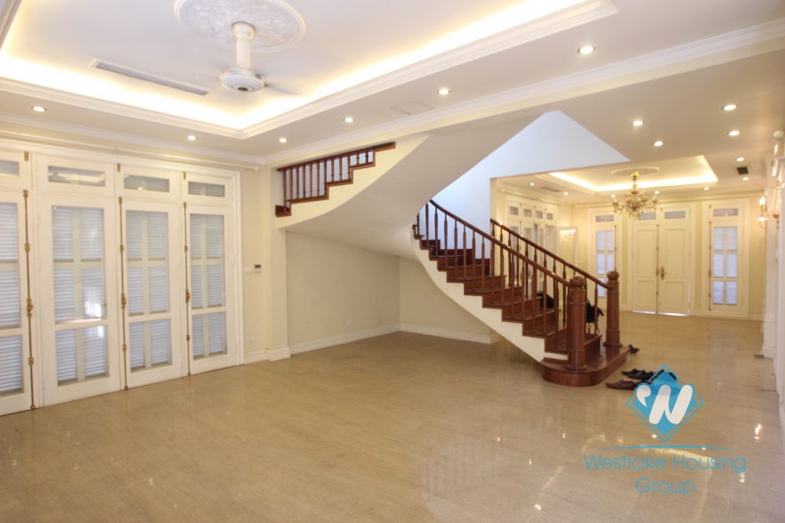 Unfurnish large size house with garden and swimming pool for rent in Ciputra, Tay Ho, Hanoi