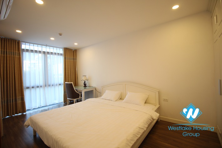 A brandnew lakeview apartment for rent in Ba Dinh