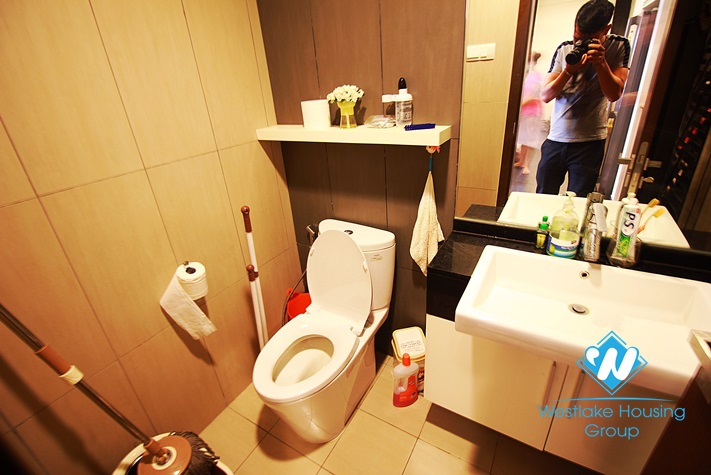 Good quality apartment with 2 bedrooms for rent in Lancaster Building, Nui Truc, Ba Dinh, Ha noi