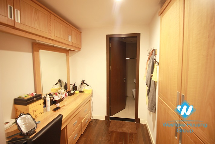 Good quality apartment with 2 bedrooms for rent in Lancaster Building, Nui Truc, Ba Dinh, Ha noi