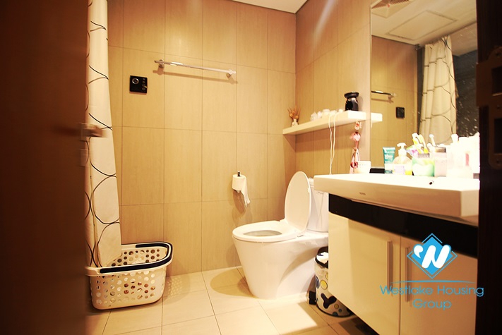 Good quality apartment with 2 bedrooms for rent in Lancaster Building, Nui Truc, Ba Dinh, Ha noi