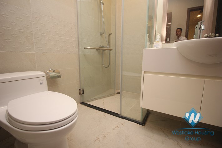 Bright 2 bedroom apartment for rent in Vinhomes Gardenia My Dinh