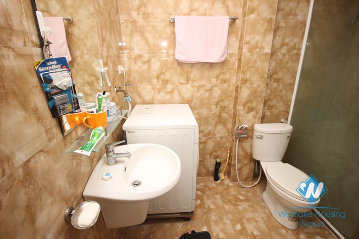 Two bedrooms apartment for rent in Ba Dinh area.