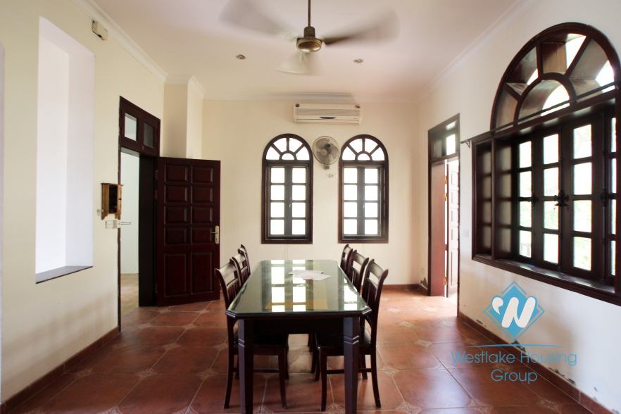 Rental house with 4 bedroom and garden in Ciputra Ha Noi