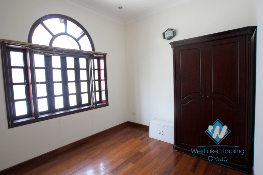 Rental house with 4 bedroom and garden in Ciputra Ha Noi