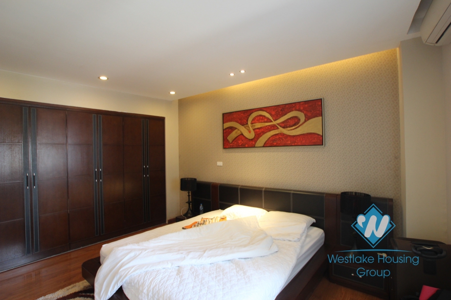 Luxury apartment for rent in Nghi Tam Village 