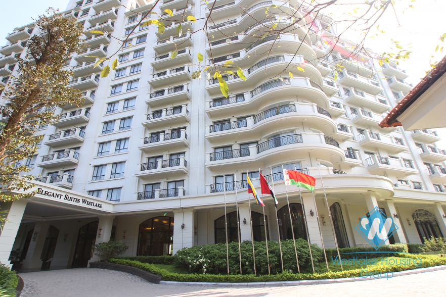Luxury apartment for rent in Dang Thai Mai st, Tay Ho, Ha Noi