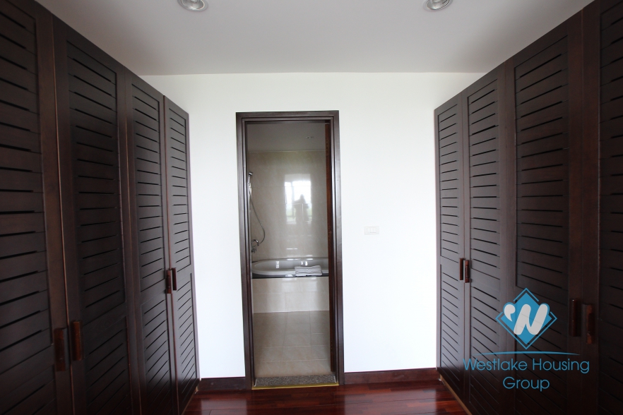 Luxury apartment for rent in Dang Thai Mai st, Tay Ho, Ha Noi