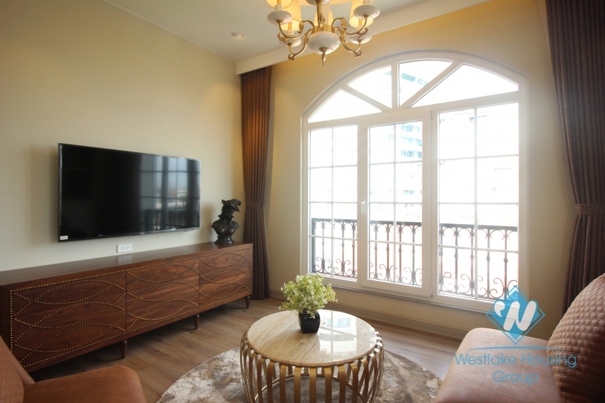 Luxury 2 bedroom apartment in Hai Ba Trung nearby Vincom Center Ba Trieu