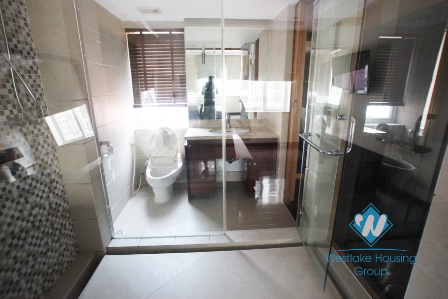 High quality 3 bedrooms apartment for rent in Xuan Dieu, Tay Ho, Hanoi