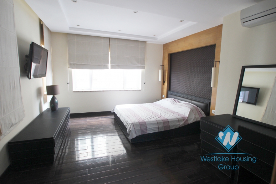 High quality 3 bedrooms apartment for rent in Xuan Dieu, Tay Ho, Hanoi