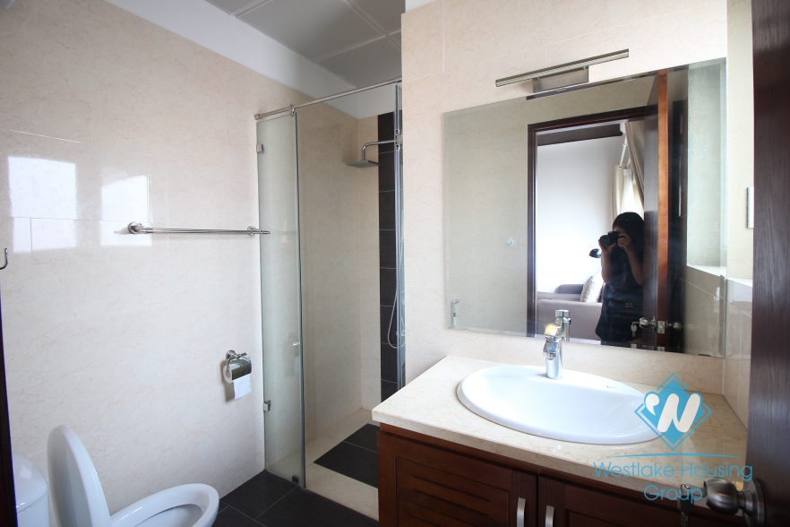 Nice and brightone bed apartment for rent in Tay Ho