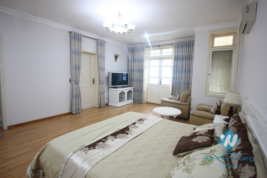 3 floor-house for rent in Ciputra tay Ho, Ha Noi