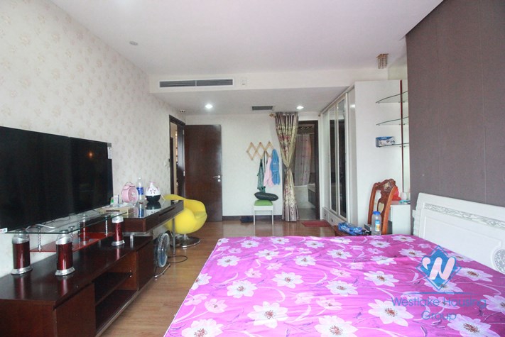 Nice apartment with 03 bedrooms for rent in Hoa Binh Green Tower, Ba Dinh, Hanoi