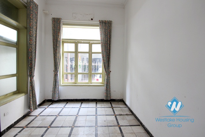 A beautiful restaurant for rent in Tay Ho, Ha noi