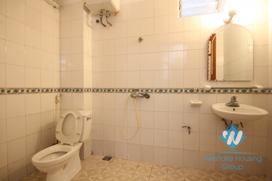 Nice 4 bedroom house for lease in Tay Ho