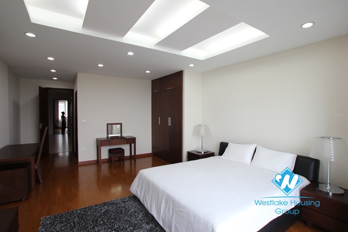 Duplex 2 bedroom apartment for rent in Truc Bach 