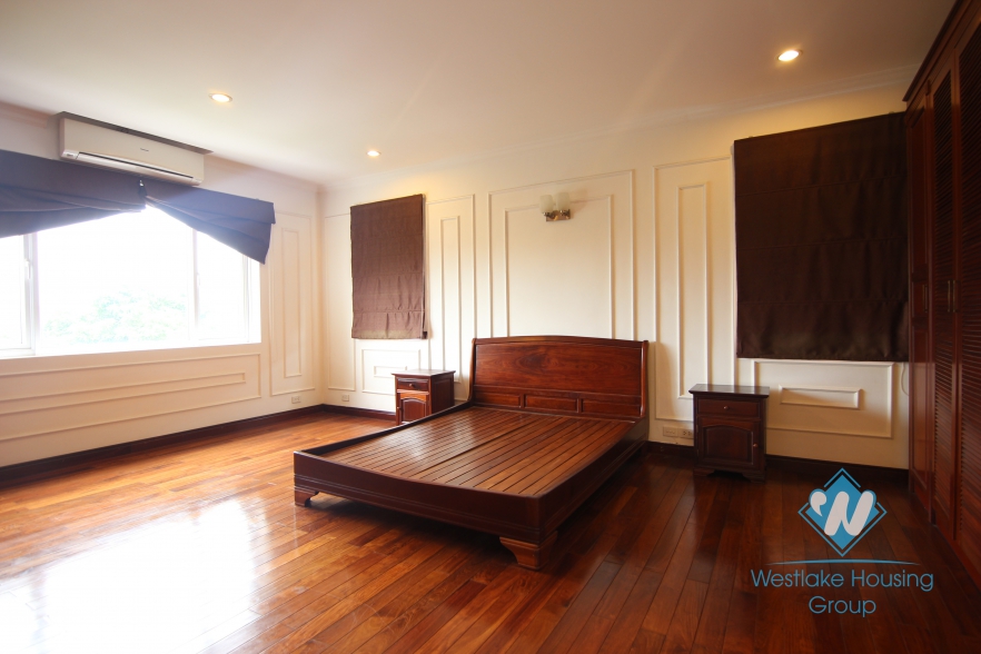 High quality class villa for rent with a huge garden for rent in Ciputra area, Tay Ho, Ha Noi