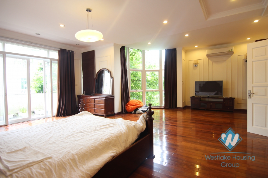 High quality class villa for rent with a huge garden for rent in Ciputra area, Tay Ho, Ha Noi