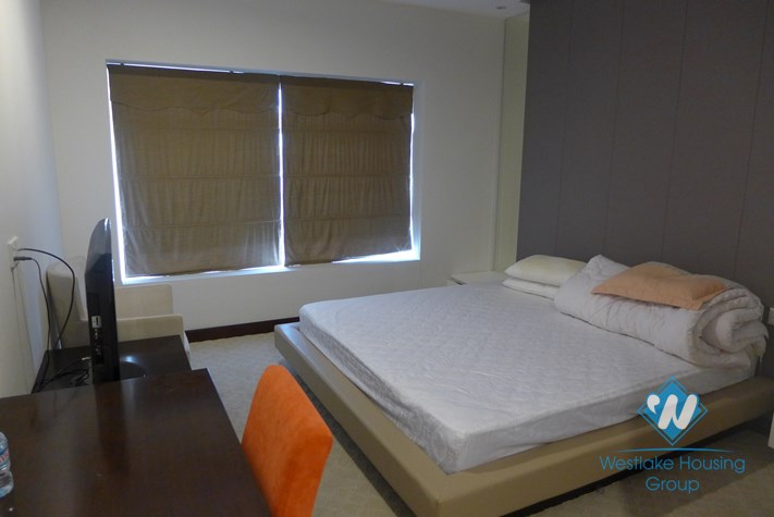 Newly renovated apartment for rent in Hoa Binh Green Towers, Ba Dinh, Hanoi