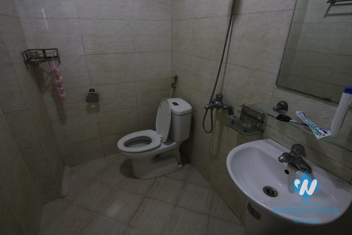 Six bedrooms house for rent in Hoang Hoa Tham street, Ba Dinh district, Ha Noi