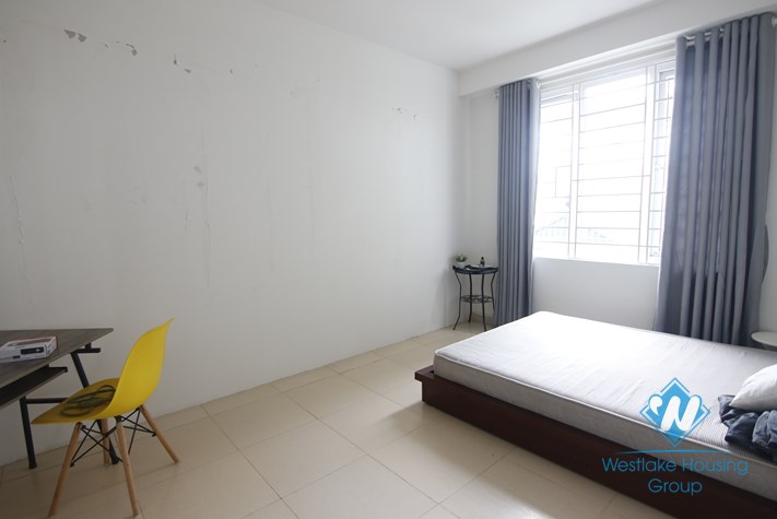 Six bedrooms house for rent in Hoang Hoa Tham street, Ba Dinh district, Ha Noi