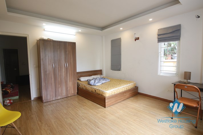 Six bedrooms house for rent in Hoang Hoa Tham street, Ba Dinh district, Ha Noi