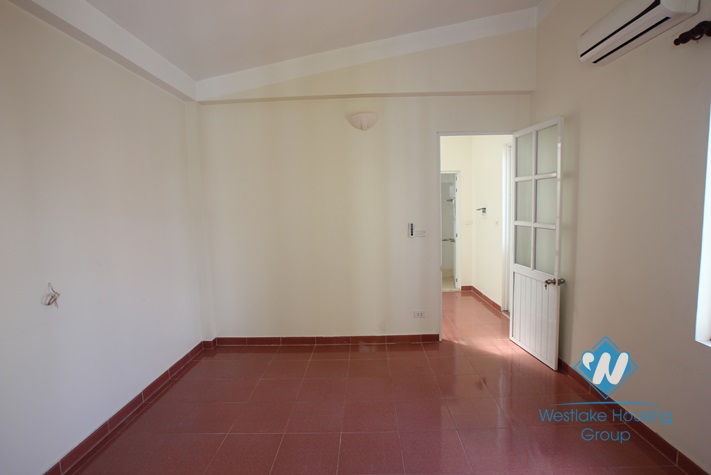 4-floor house with nice yard for rent in Tay Ho district .