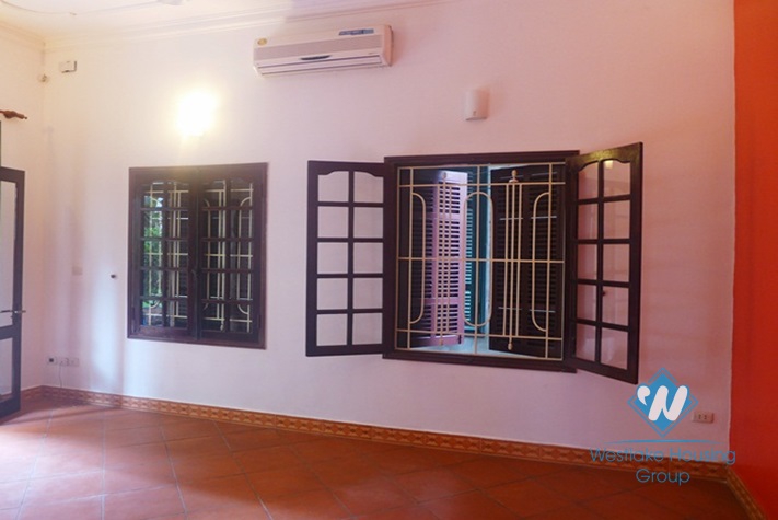 Nice house for rent in Dang Thai Mai st, Tay Ho district , Ha Noi