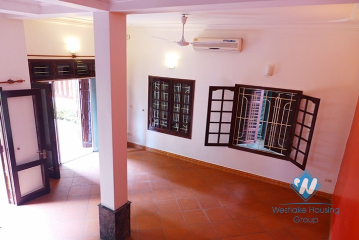 Nice house for rent in Dang Thai Mai st, Tay Ho district , Ha Noi