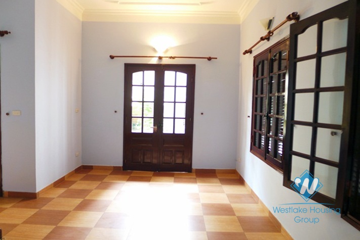 Nice house for rent in Dang Thai Mai st, Tay Ho district , Ha Noi