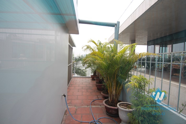 Lake view modern house for rent in Tay Ho, Ha Noi