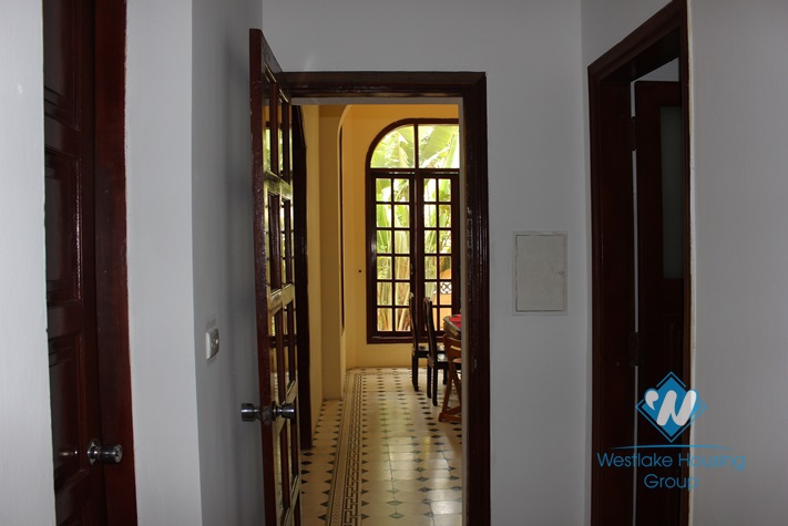 House for rent in Westlake area with large yard and lake view 