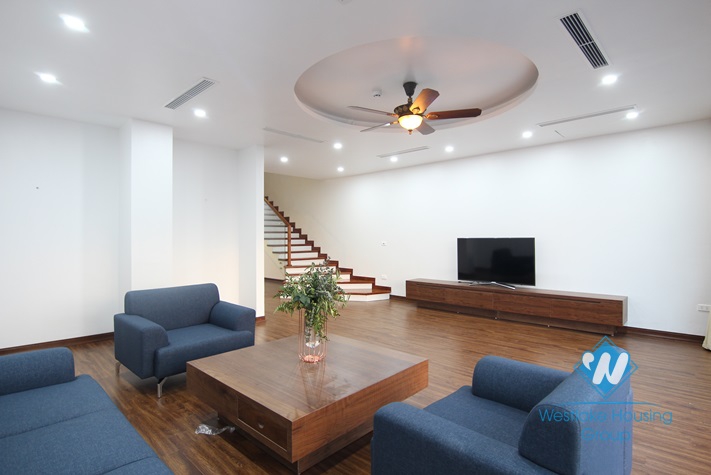 Lakeview and Brandnew 03 bedrooms penhouse for rent in Tay Ho area.