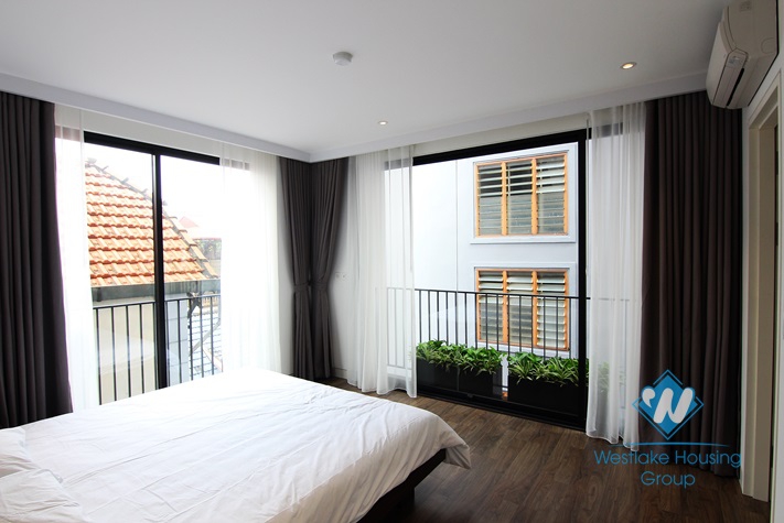 Modern 02 bedrooms apartment for rent in To Ngoc Van st, Tay Ho District 