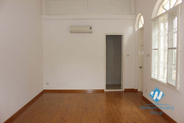Bright renovated house with 3 bedroom and a huge garden for rent in Westlake Tay Ho, Ha Noi
