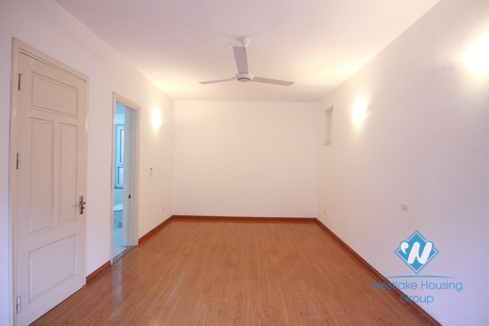 Lake view modern house for rent in Tay Ho, Ha Noi