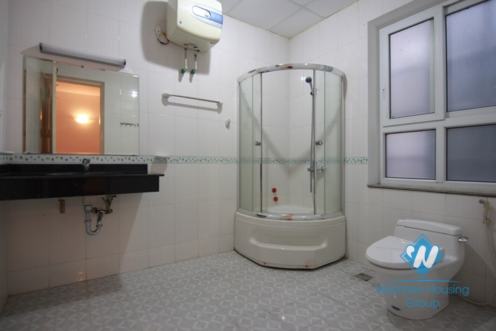 Lake view modern house for rent in Tay Ho, Ha Noi