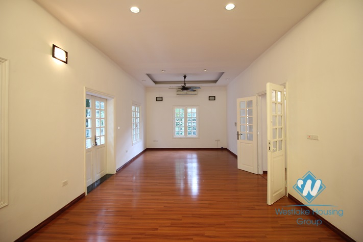 Bright house for rent in Dang Thai mai st, Tay Ho area.